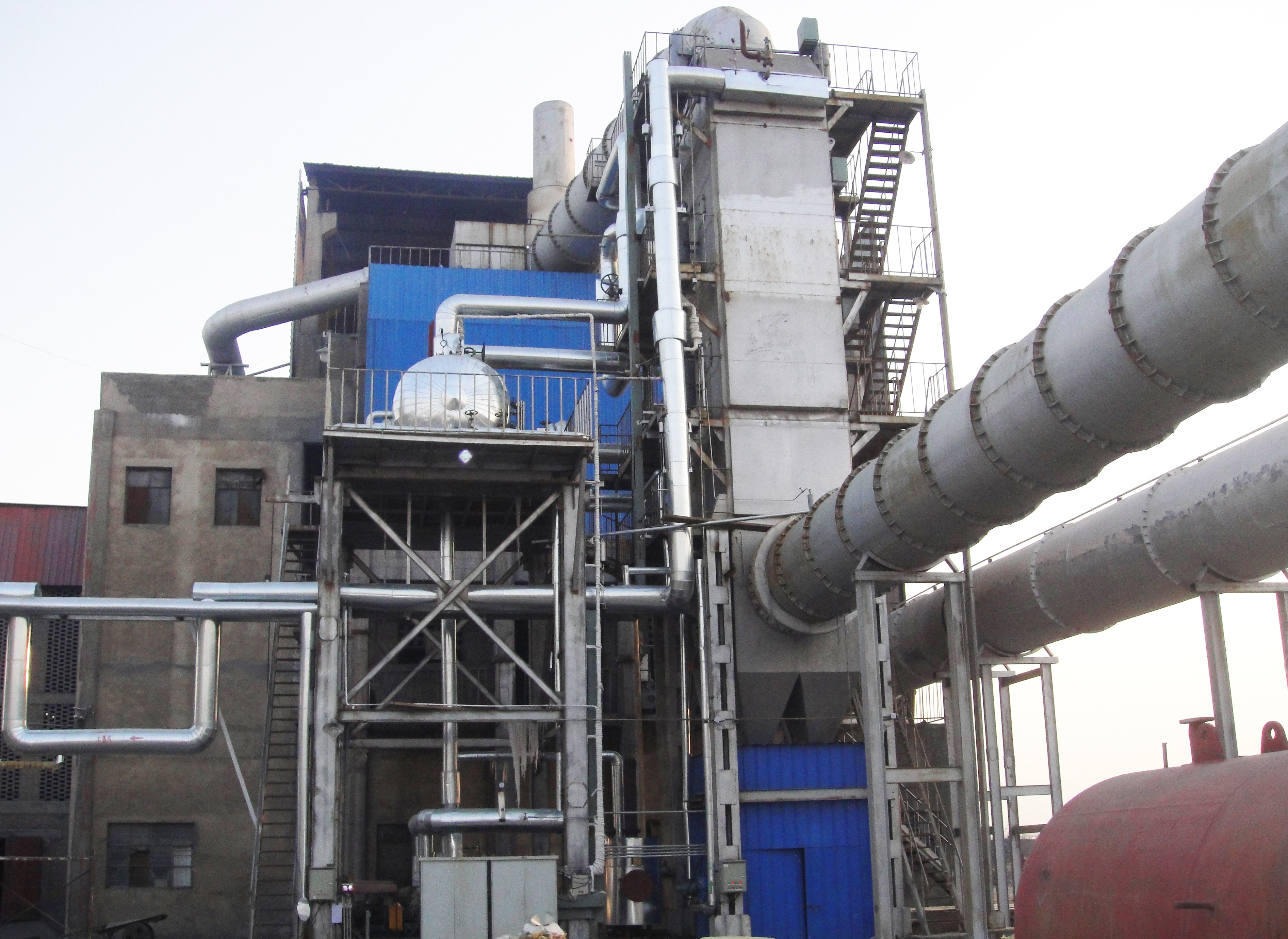 礦熱爐余熱鍋爐現(xiàn)場(chǎng)