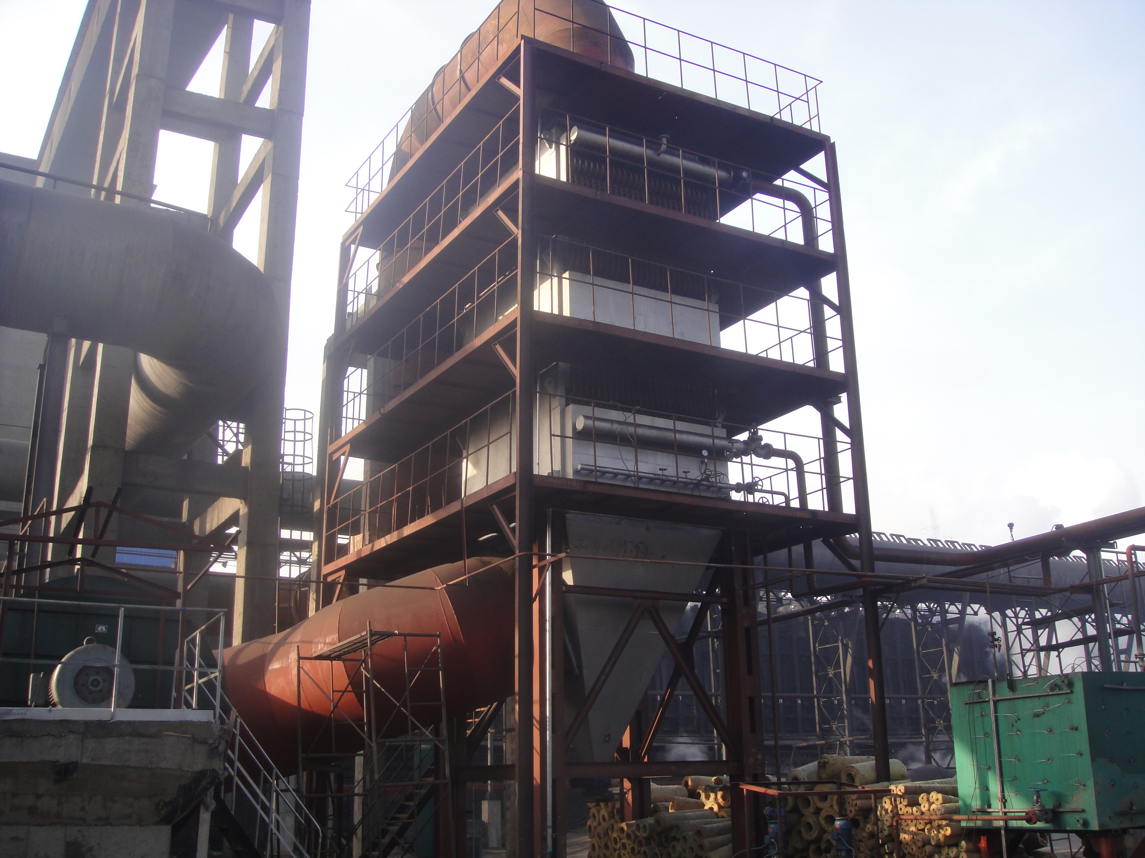 青島凱能鍋爐焦化爐余熱鍋爐工程現(xiàn)場(chǎng)