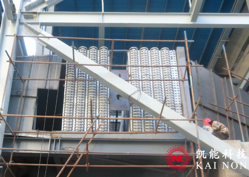 低溫省煤器安裝現(xiàn)場 低溫省煤器安裝現(xiàn)場