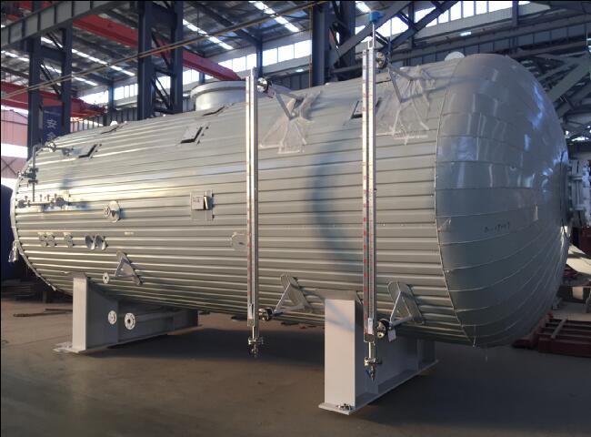 余熱鍋爐除氧器車(chē)間制作